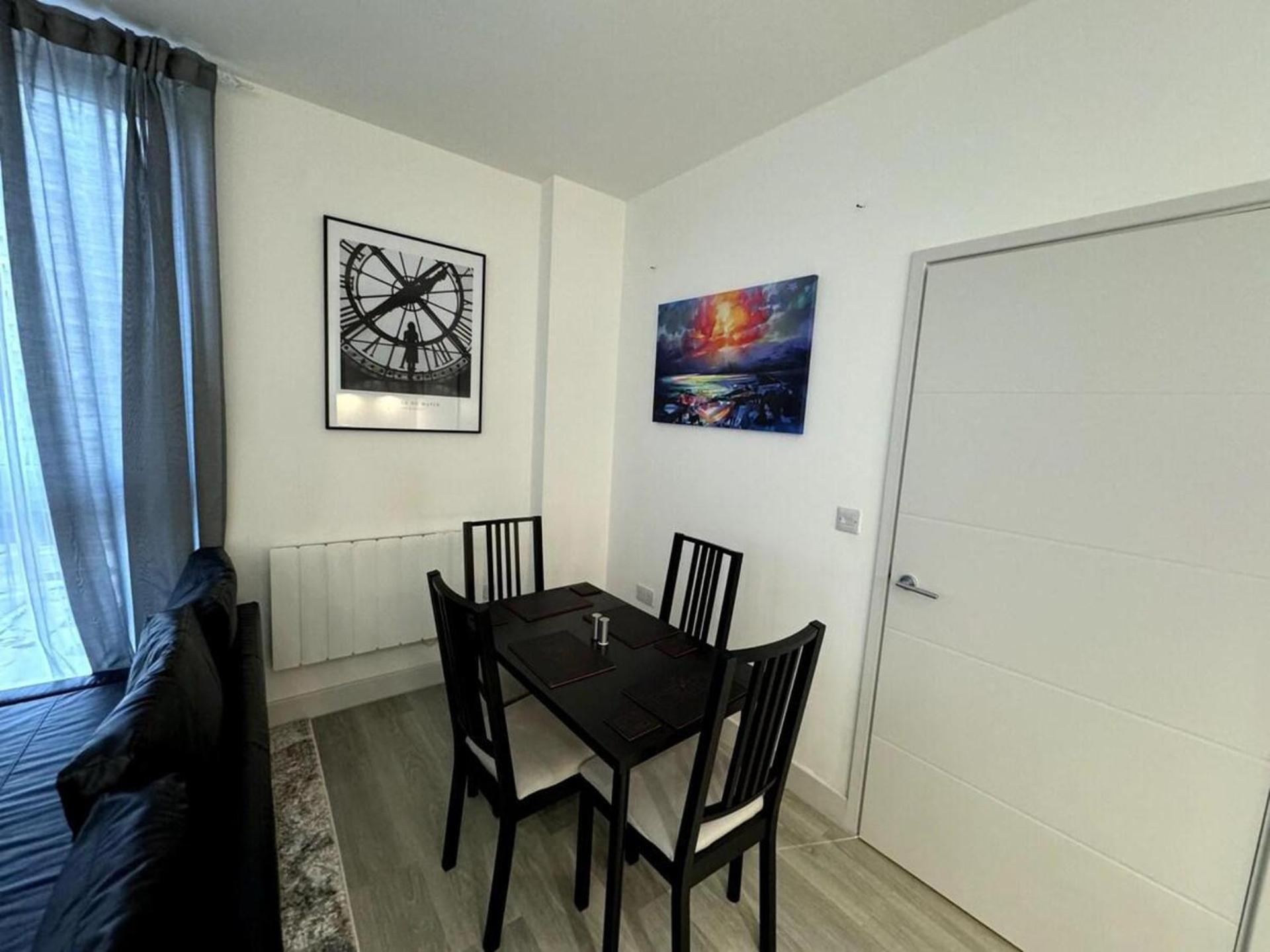 Cozy Bracknell Apartment With Modern Amenities 外观 照片